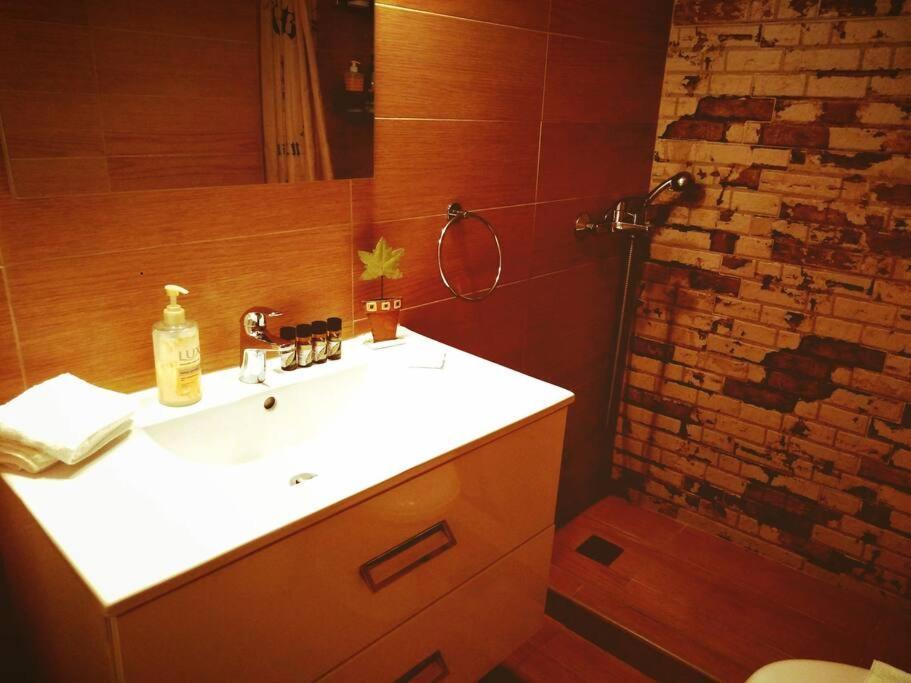 אתונה Thissio Apartment Philoxenia מראה חיצוני תמונה