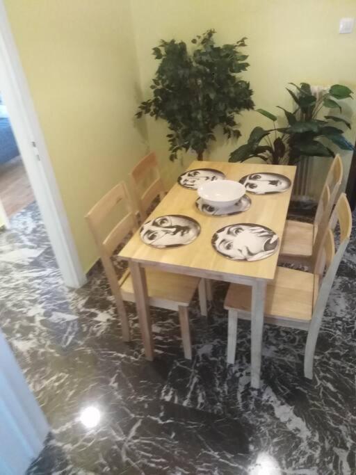 אתונה Thissio Apartment Philoxenia מראה חיצוני תמונה